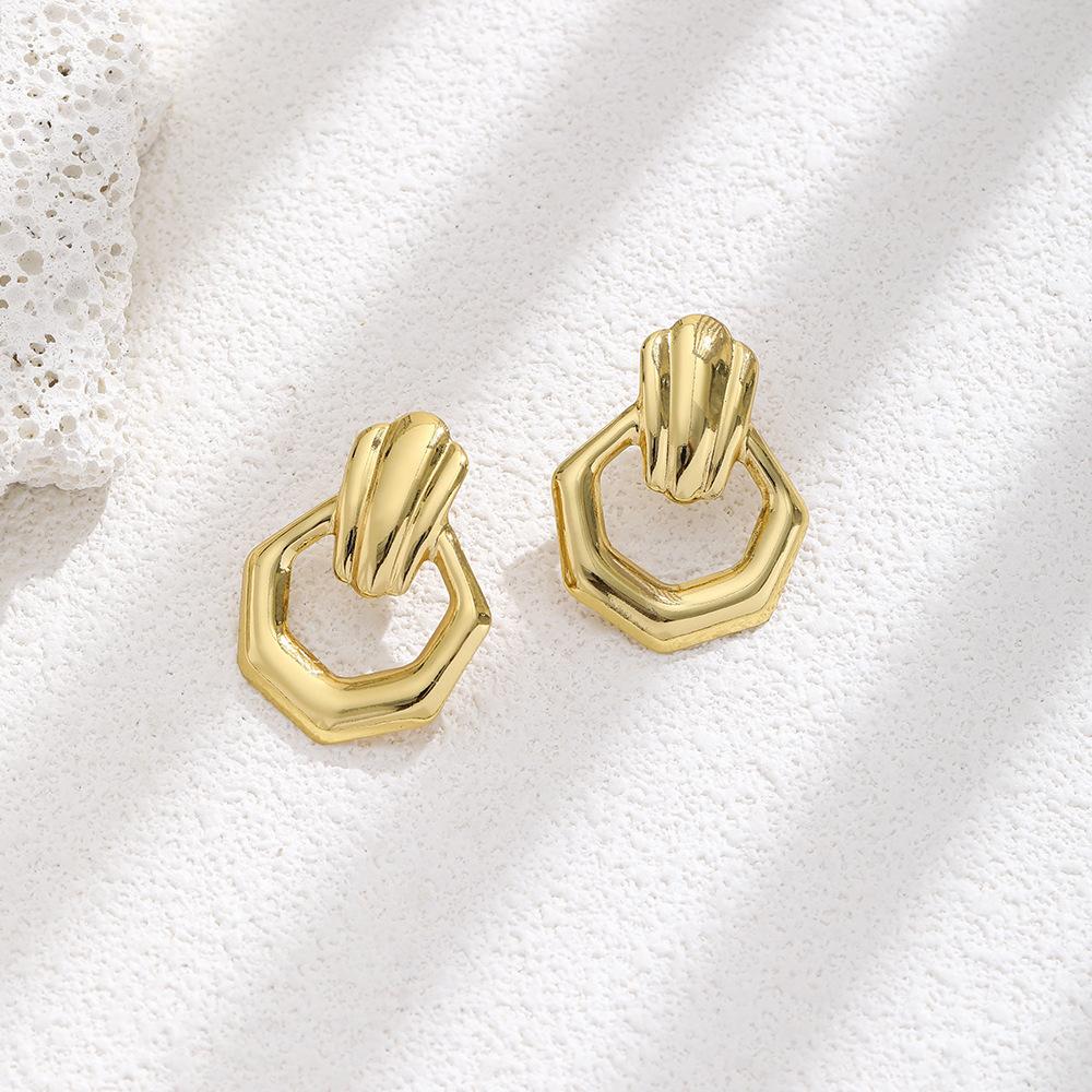 Exaggerated Geometric Texture Stainless Steel Stud Earrings Women'S Personality Niche Design Earrings Light Luxury High-End Earrings