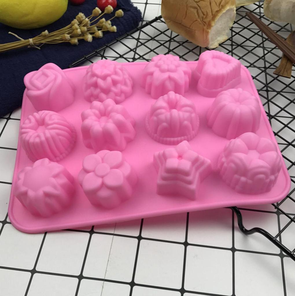 12 Lotus Flower Jelly Pudding Cake & Chocolate Molds