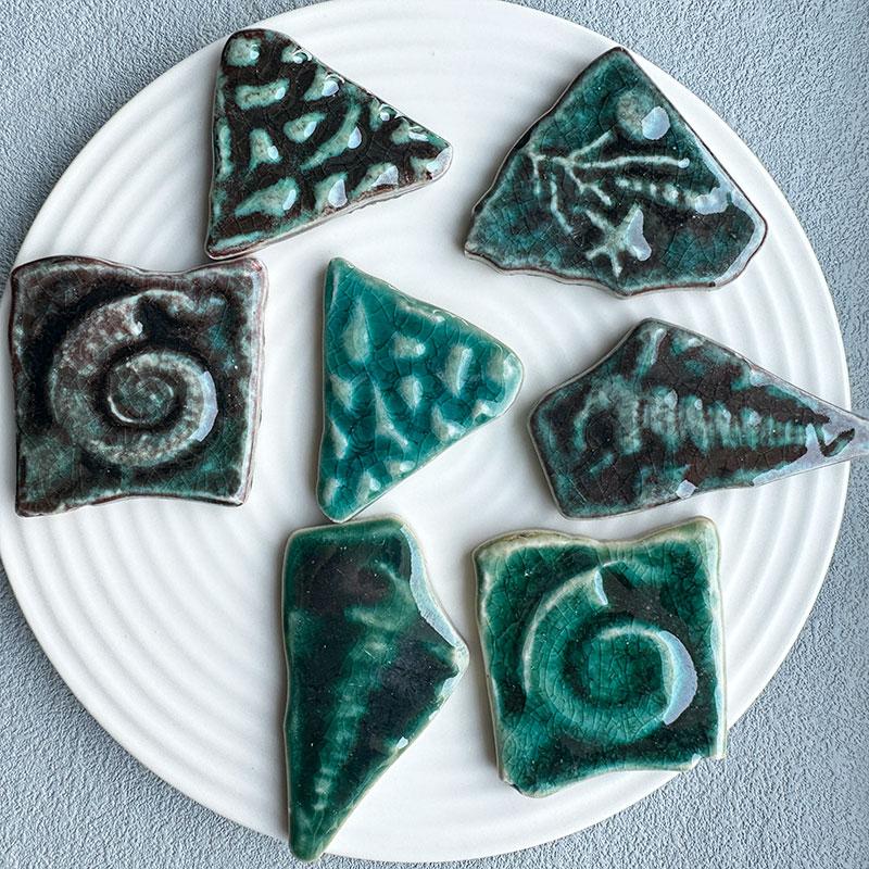 100g Multi Color Irregular Ceramic Mosaic Tiles DIY Mosaic Making Stones for Craft Hobby Arts Wall Decoration Petal oval 917