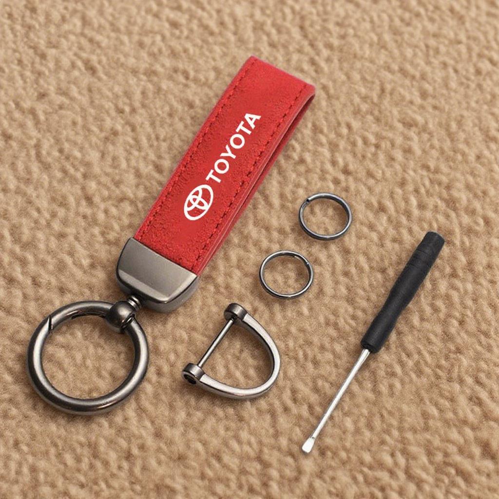 GQUL6 For Toyota Tacoma Tundra 4Runner TRD Highlande Rav4 C-HR Carbon Fiber Leather Car Keychain Metal Keyring Key Chain Pendant Gifts