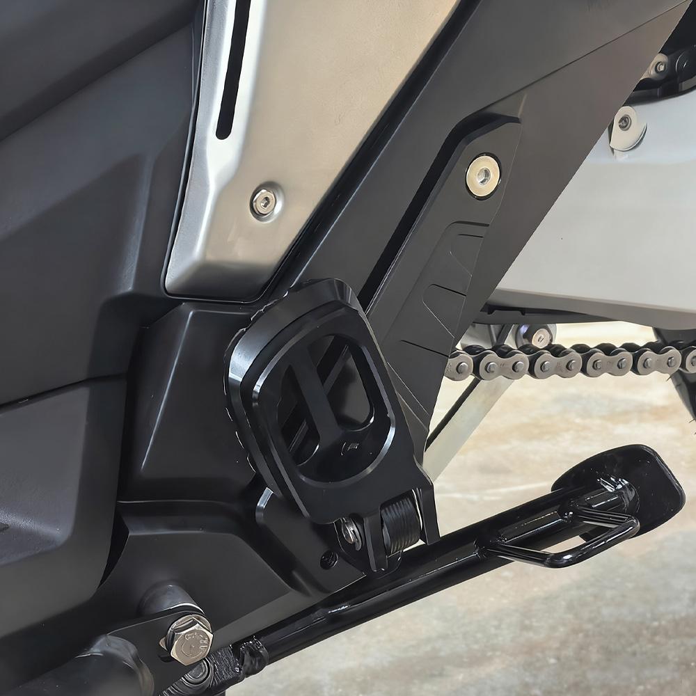 For X-ADV750 XADV 750 X-ADV 750 2021-2023 2024 2025 Motorcycle Accessories Foldable Passenger Footpegs Rear Foot Pegs Footrest