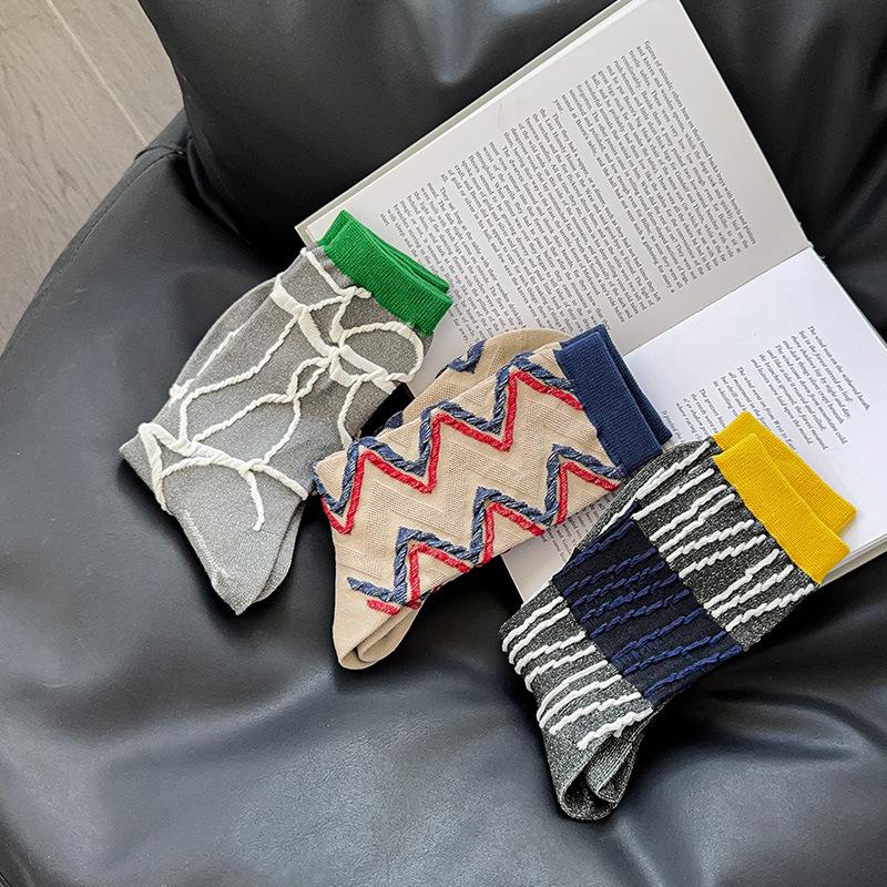 Graffiti Line Socks for Women, Autumn Retro Three-dimensional Relief Mid-calf Socks, Unique and Trendy Color Contrast Socks for Women