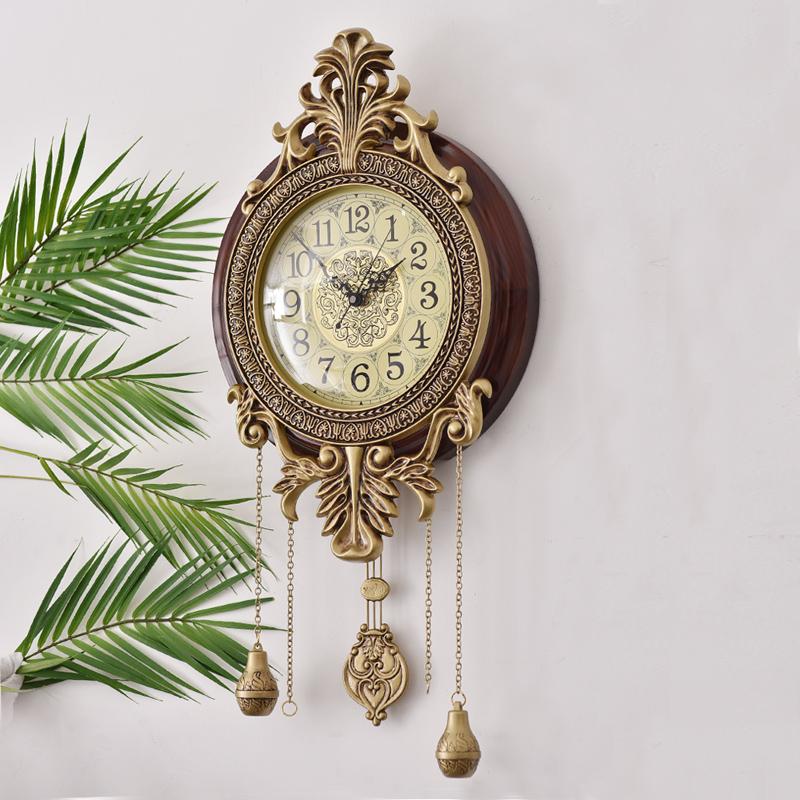 Creative Solid Wood Silent Wall Clock European-style Large Personalized Quartz Clock Fashion Simple Living Room Clock.