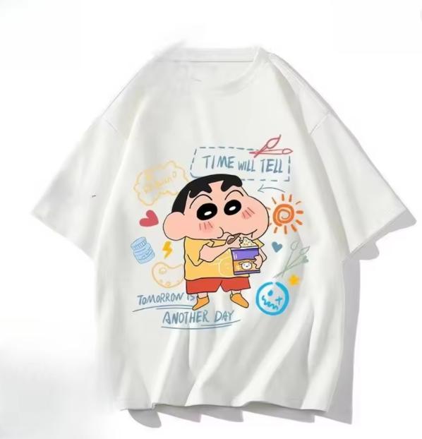 

2026 Summer Comic Form Crayon Shinchan Image 100 Cotton Printed Oversize Casual Tshirt Adult Children Parentchild Top y2k S