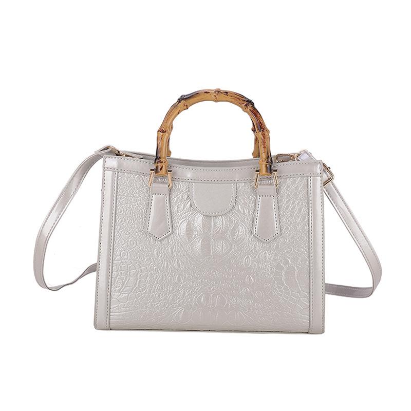 2023 Cross Border New Tote Bag Women's Bag Foreign Trade Leisure Large Capacity Crocodile Pattern Bag Women's Bamboo Handbag