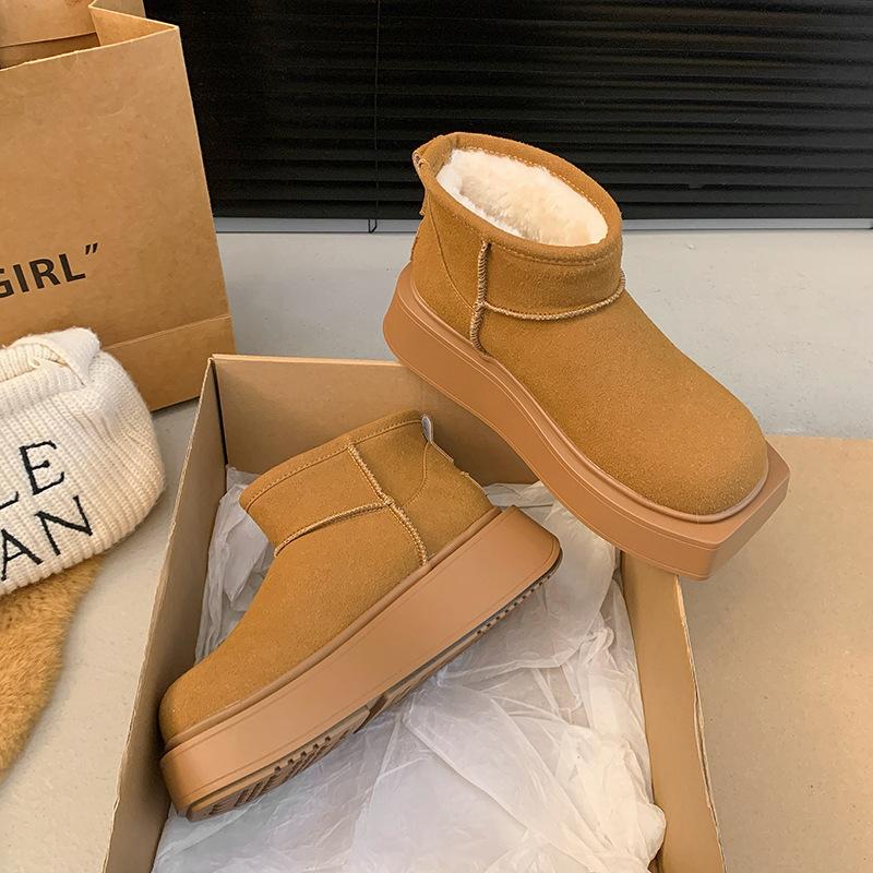 

Новые зимние утепленные теплые сноубутсы женские 2025 на одной педали бархатные корейская версия хлопковая обувь на толстой подошве маффины короткие ботинки прилив 40 малиновый