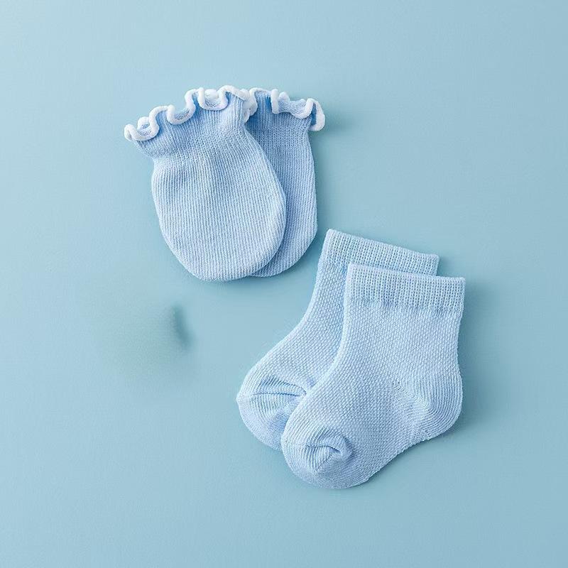 

4 пары/лот, детские перчатки с защитой от царапин, комплекты носков, защитные варежки для лица, новорожденных