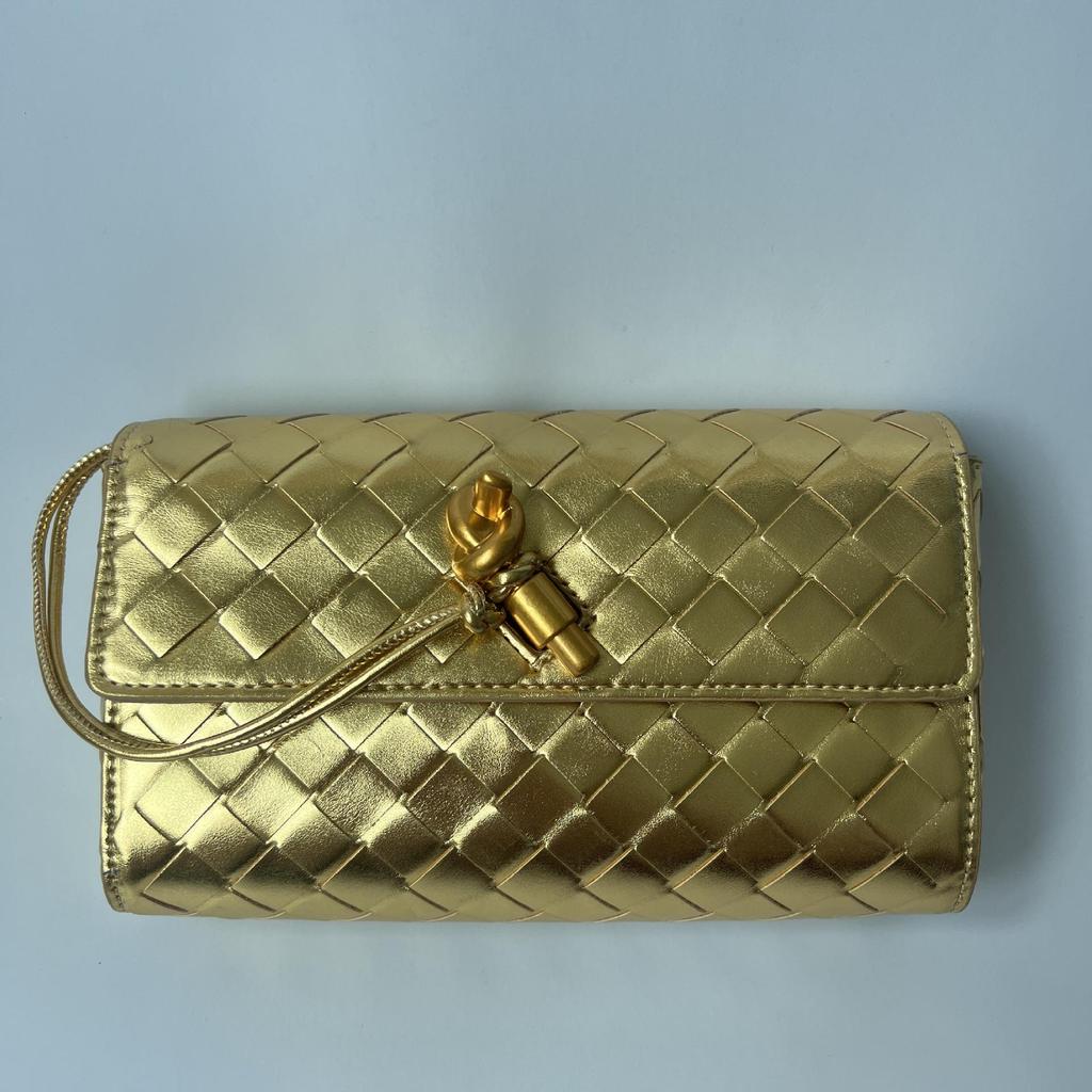 Geantă crossbody țesută high-end 2024 cu închizătoare aurie