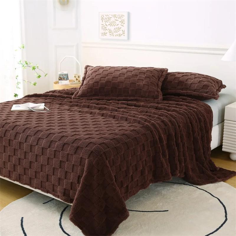 Waffle Plush Multifunctional Blanket Plaid Soft Warm Throw Blanket 3D Checkered Striped Lightweight Blanket All Seasons