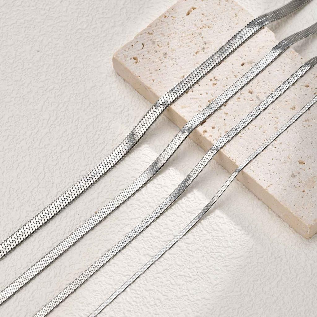 Silver-Color Snake Chain Choker Necklace Women, Tarnish-resistant Stainless Steel Chain Herringbone Necklace Minimalist Jewelry