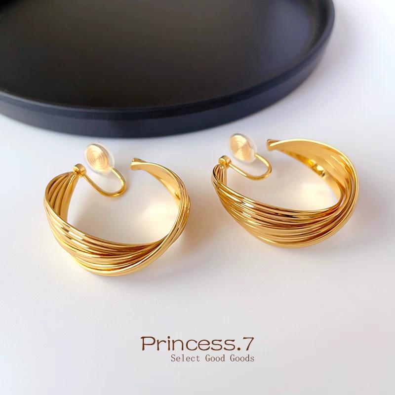 

Fashion Style C- Shaped One-Piece Mosquito Coil Ear Clip Non-Pierced Female Minimalist Large Circle Exaggerated Personalized Classy Earrings A Pair of Ear Clips