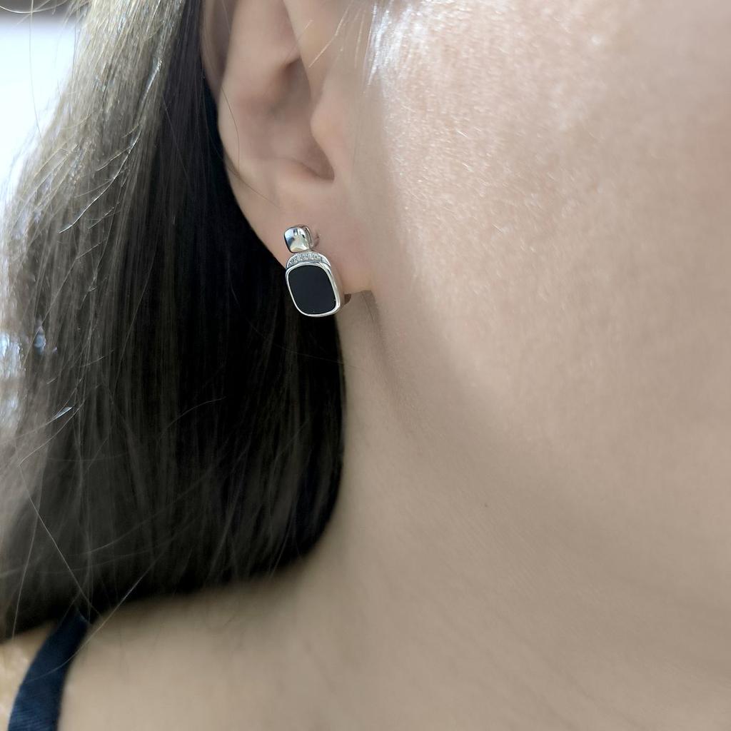 Silberohrringe mit natürlichem Onyx (60002117)