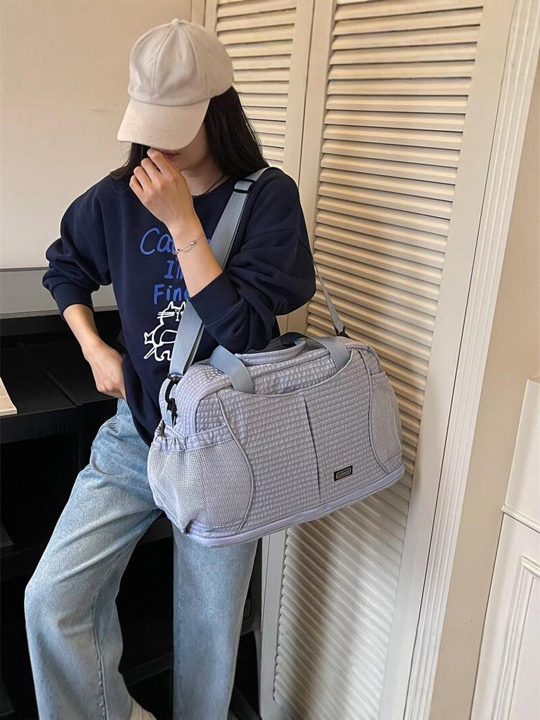 Women's Large Capacity Multifunctional Travel and Gym Bag - Stylish Crossbody and Handheld Luggage